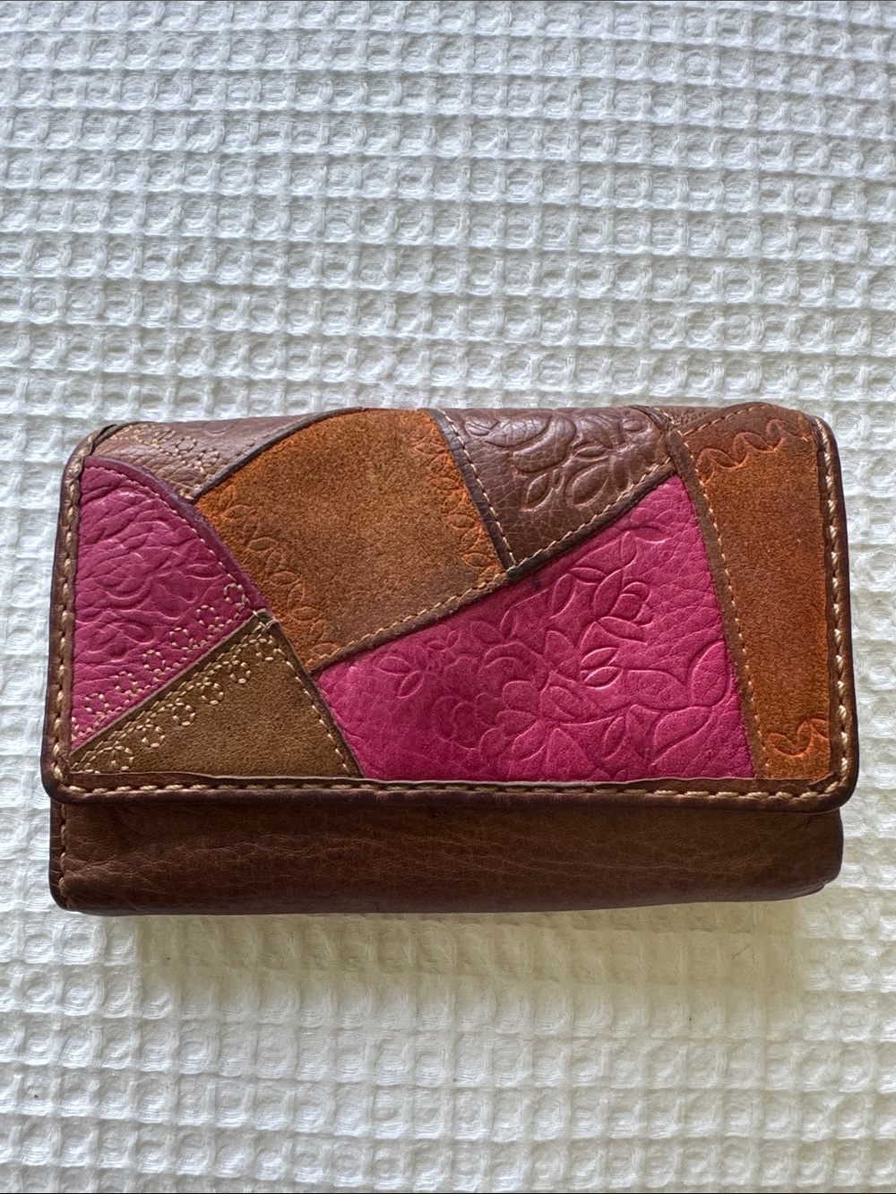 Fossil Patchwork Leather Wallet w/ Removable Card Holder Brown Pink